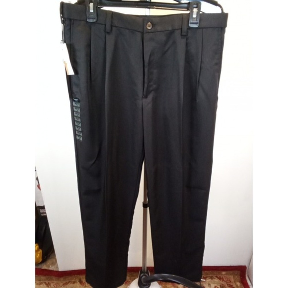 Men's Haggard Classic Fit Comfort Waste Moisture Wicking Black Slacks Size 36W X